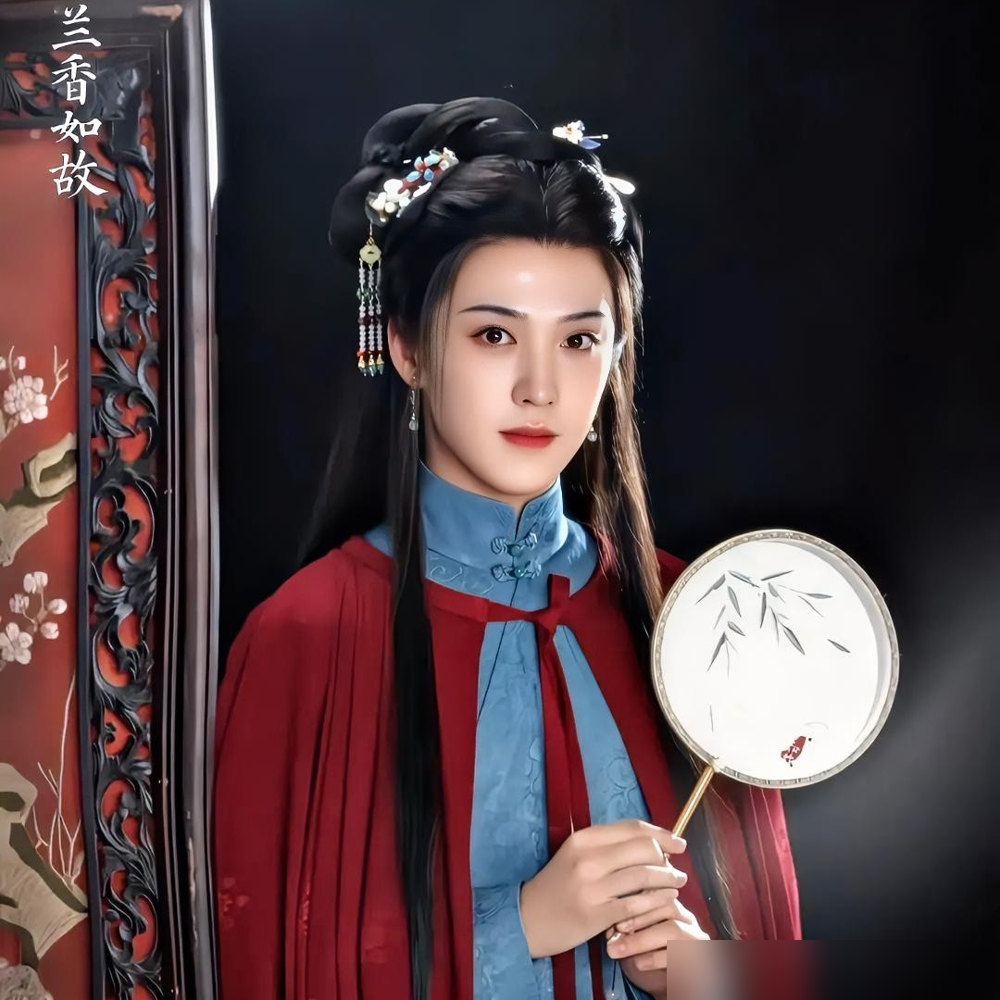 谭松韵刘学义的剧，被一个男扮女装的配角截了胡。马闻远演的钱少泽，反串扮相一出来，热搜直接压过主角线。