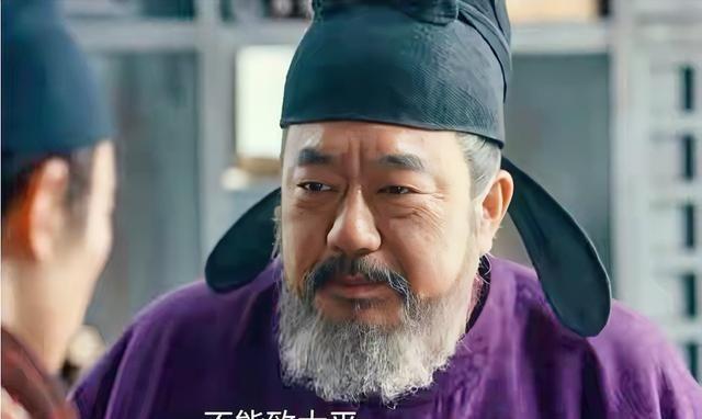 耶律德光为什么那么“喜欢”冯道？耶律德光从小就知道他。他爹耶律阿保机给他说过，冯