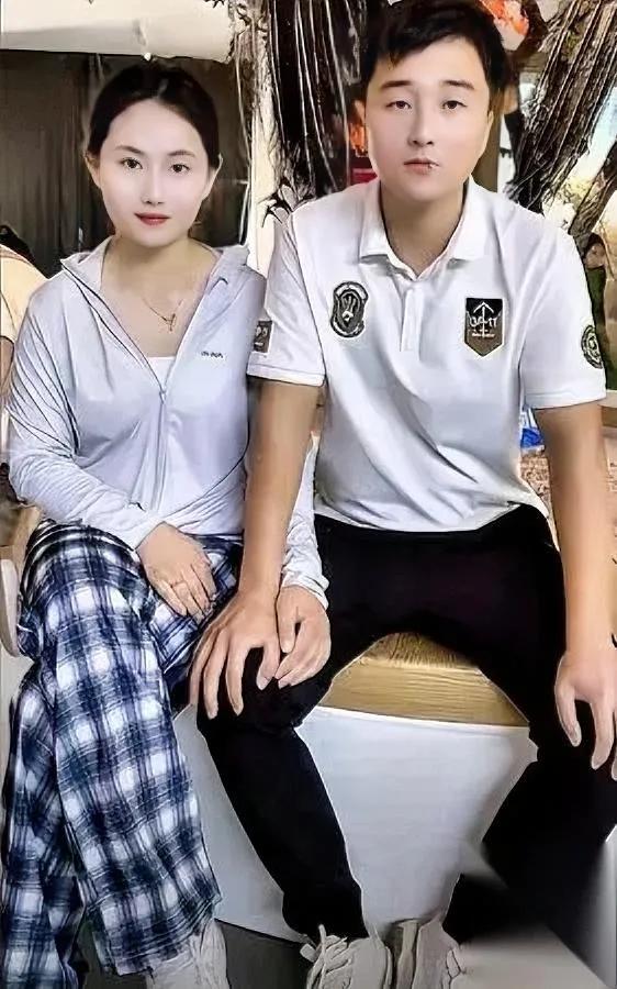 别再拿“长得美”背锅了！郑州这起灭门案，真相更扎心。掏心掏肺二十年的发小