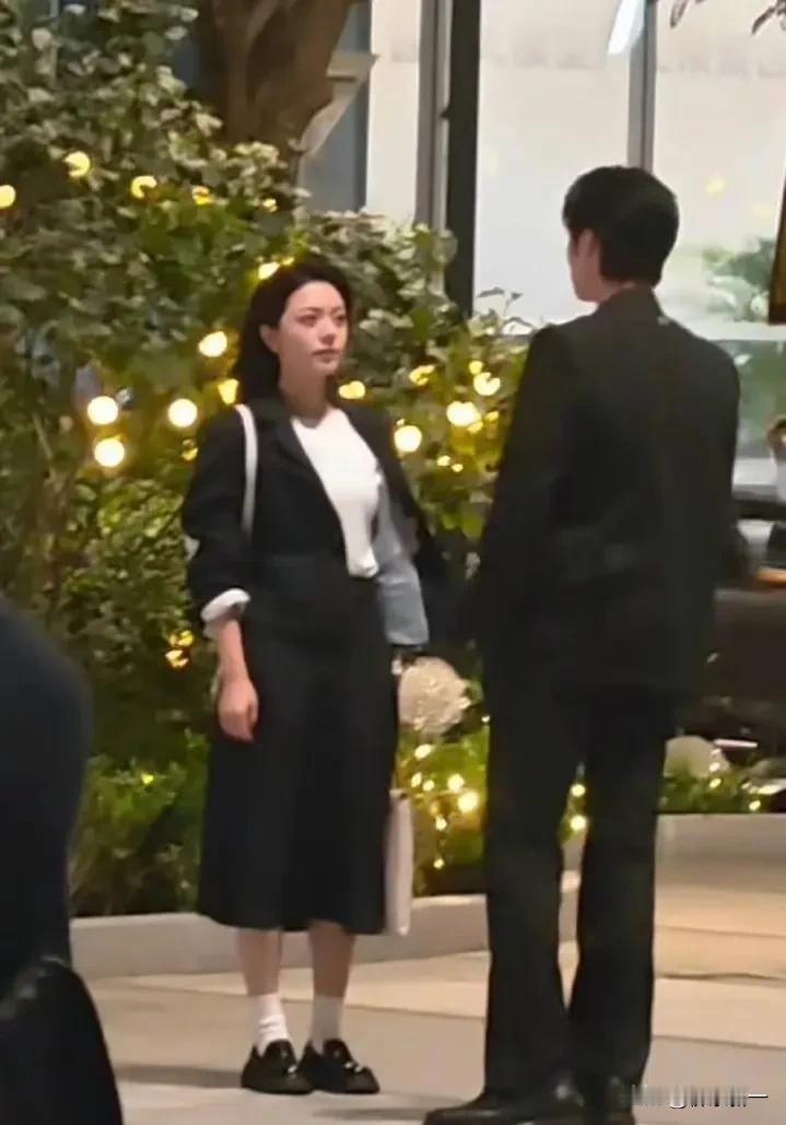 22岁赵今麦这生图直接治好我的身材焦虑感觉普通路人被拍也不过如此了吧，作为00