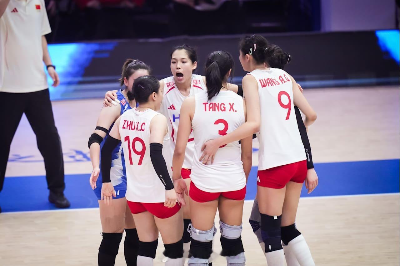 【国家女排联赛中国3-0零封塞尔维亚取得两连胜】2026世界女排联赛中国女排3