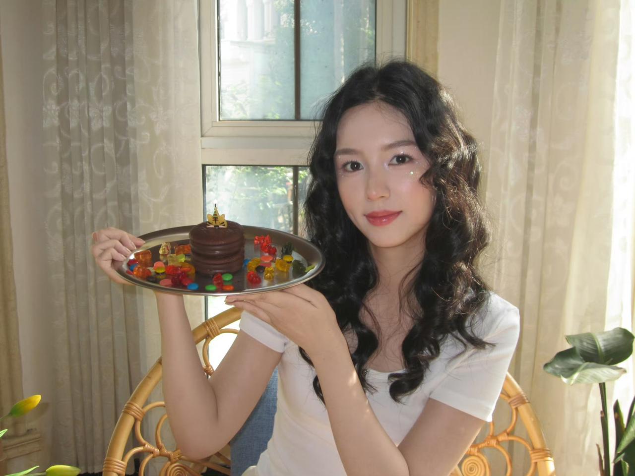 美美滴也子😘周也