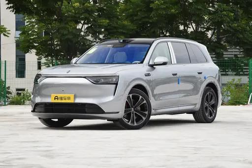 同样35万出头，买新问界M8Max五座，还是准新二手Ultra六座？ 如果