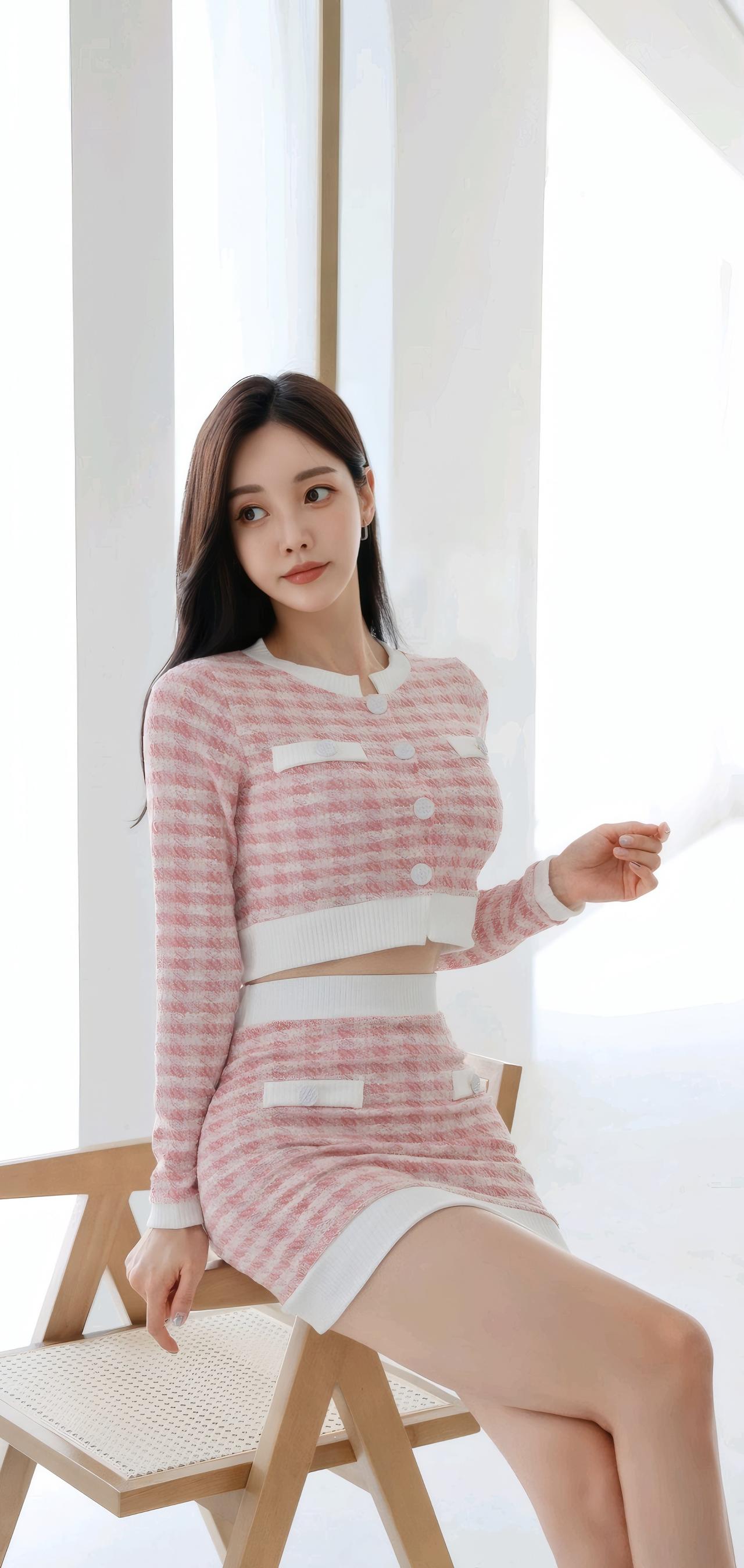 甜美少女风穿搭，粉色毛衣裙，清新自然，少女心满满！💖👗👗