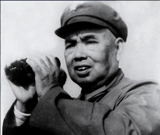 1979年，中央下令拘捕许世友将军的儿子，许世友闻讯拍案怒吼：“毙了！现在就毙！