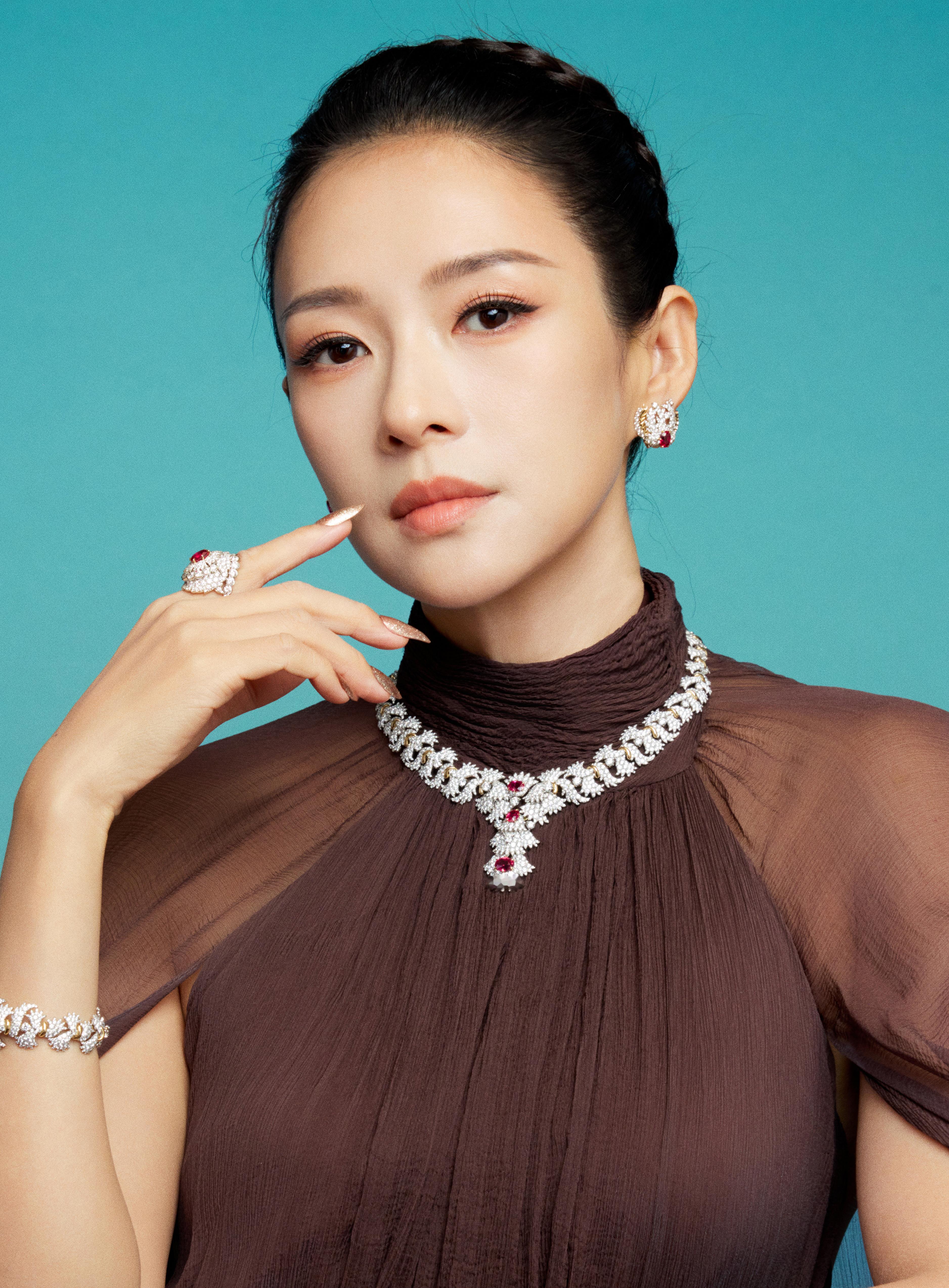 今日我美丽的子怡姐❤️❤️❤️✨化妆：金鹤龙🧏‍♂️章子怡章子怡她的无
