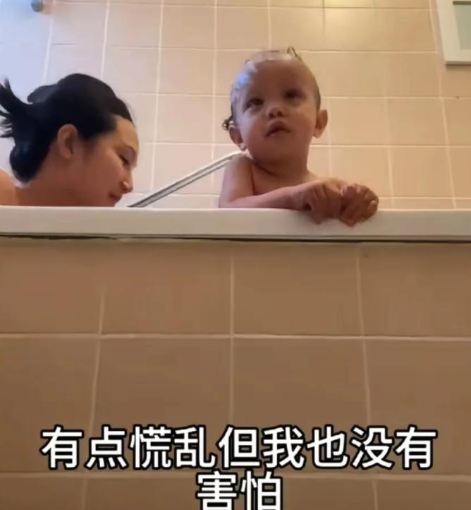 又一个女的没结婚就怀孕，结果带着老外仔回国，还在国内互联网上卖惨。华夏的基因和