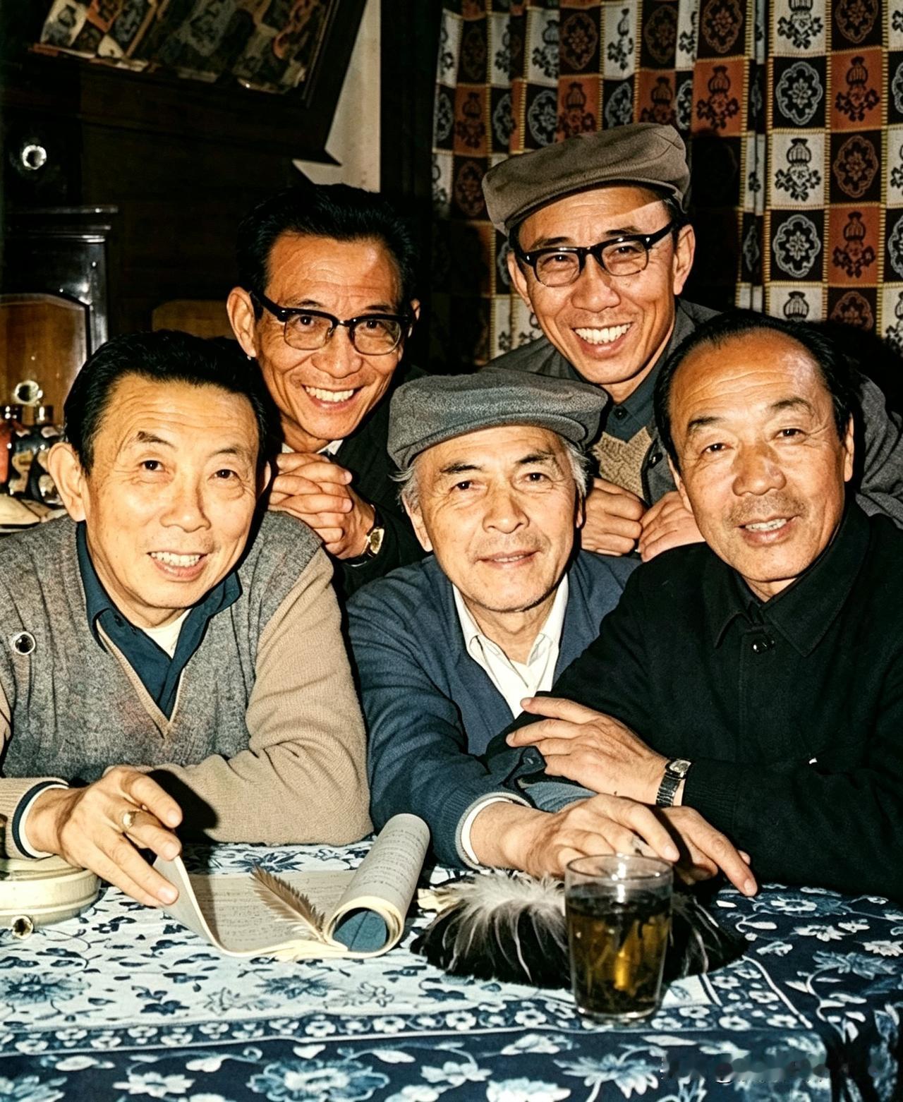 这几位老艺术家塑造过大银幕上的很多反派，他们演过的坏人数不胜数，随便一数就能数出