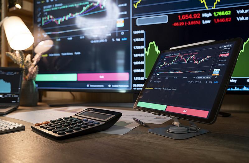 创新药核心概念股一、综合创新药龙头（研发+商业化+出海）•恒瑞医药（6