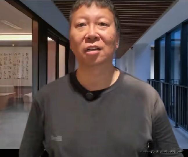 秦晓宇到底有没有背景？我不清楚但是我敢肯定的一点就是，这个男人的奖运真的还是