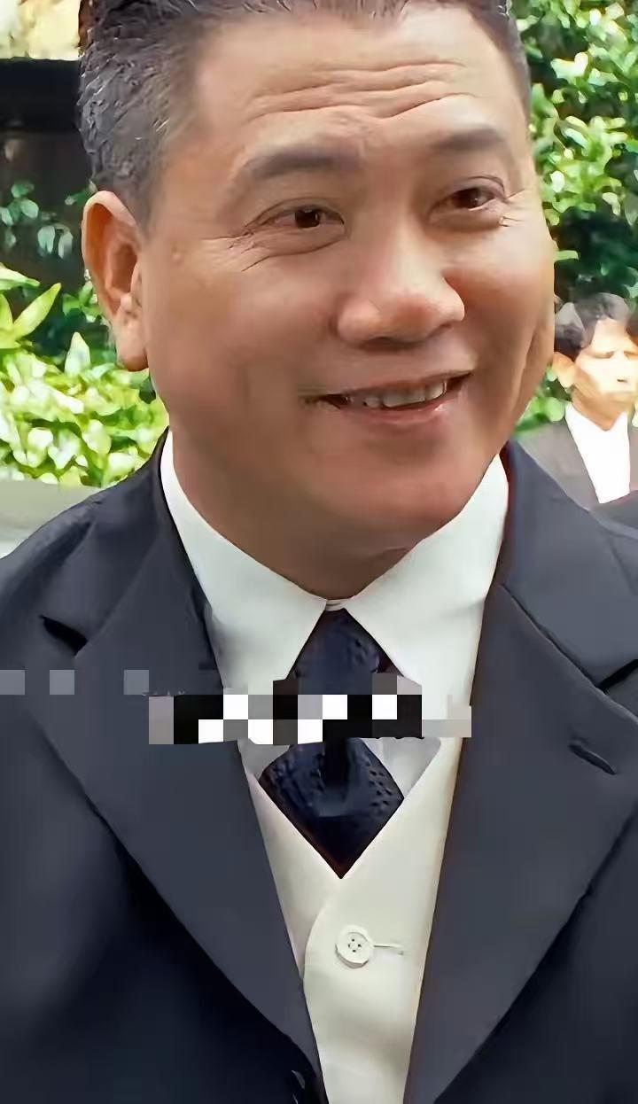 大哥骄傲，你没看错！《功夫女足》票房破19亿后，最骄傲的不是终于和偶像合作的许