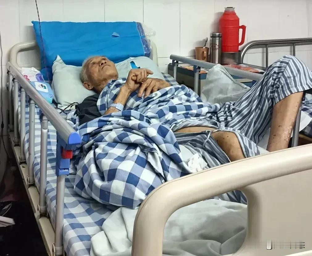 老人活得太久，未必是福！原因其实很简单！活得越久，感觉越孤单，周围的人一个个