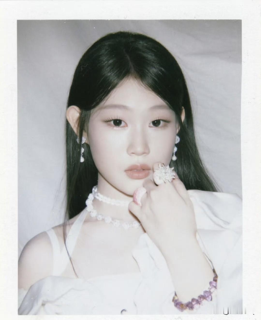 人真的需要包装，小沈阳女儿沈佳润出道成功后，我感觉她整个人都变得好漂亮，当然她这