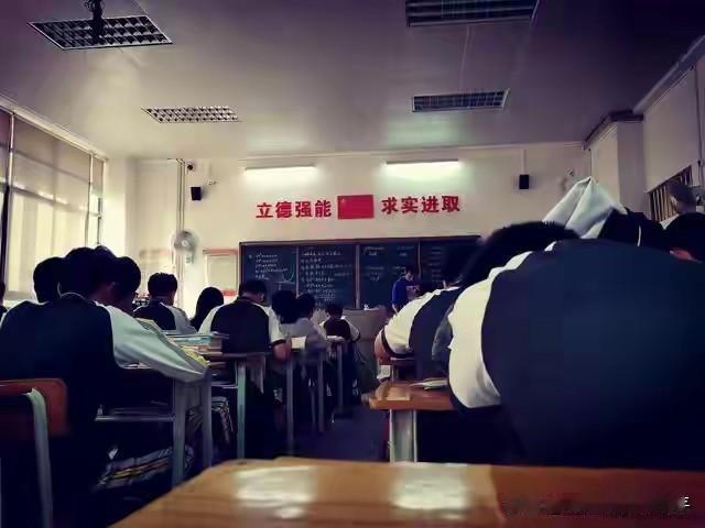 有没有发现，学不好物理的文科生，很多数学学的并不差？1、高中数学难在高分段的提