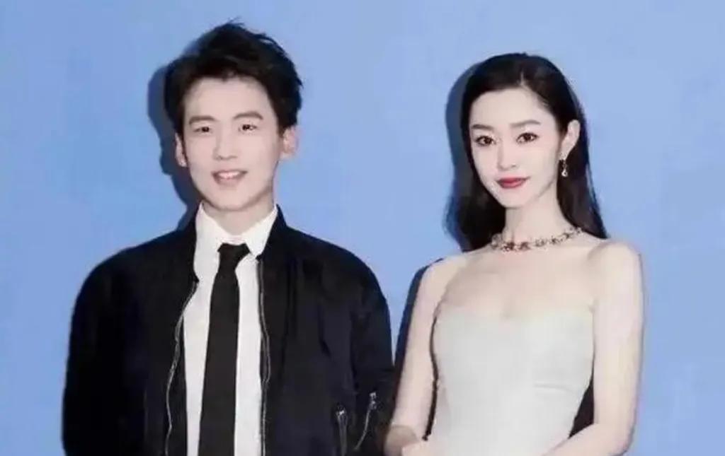 郭麒麟恋情曝光，背后竟藏着这样的故事，快来看！郭麒麟恋爱被实锤啦！他和绰号“三