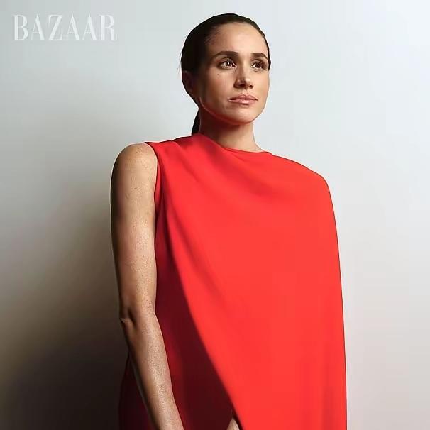 梅根，这一次更得意了！“时尚芭莎”，居然邀约了梅根，而且还是两期，这操作真的让