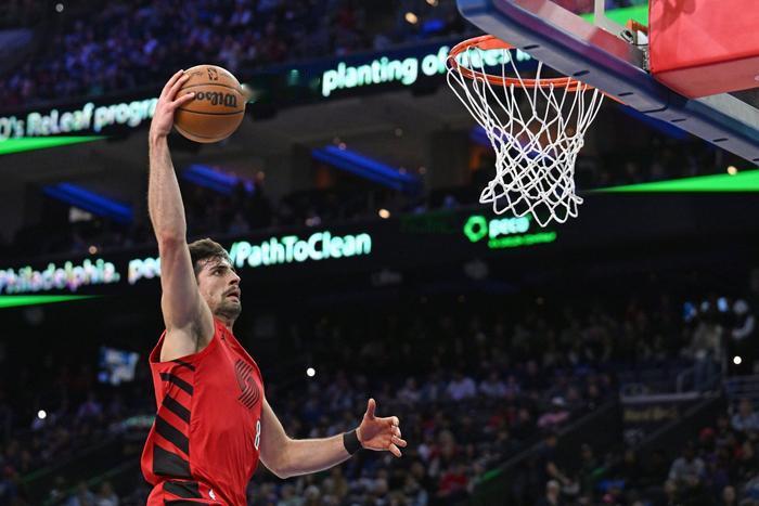 阿夫迪亚怎么也没想到，上赛季和本赛季差距这么大！1，上赛季--阿夫迪亚场均获得