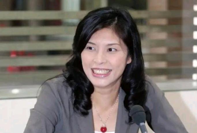 台湾正在竞选国民党主席的郑丽文说，请大陆的一些朋友不要对台湾喊打喊杀。要知道台湾