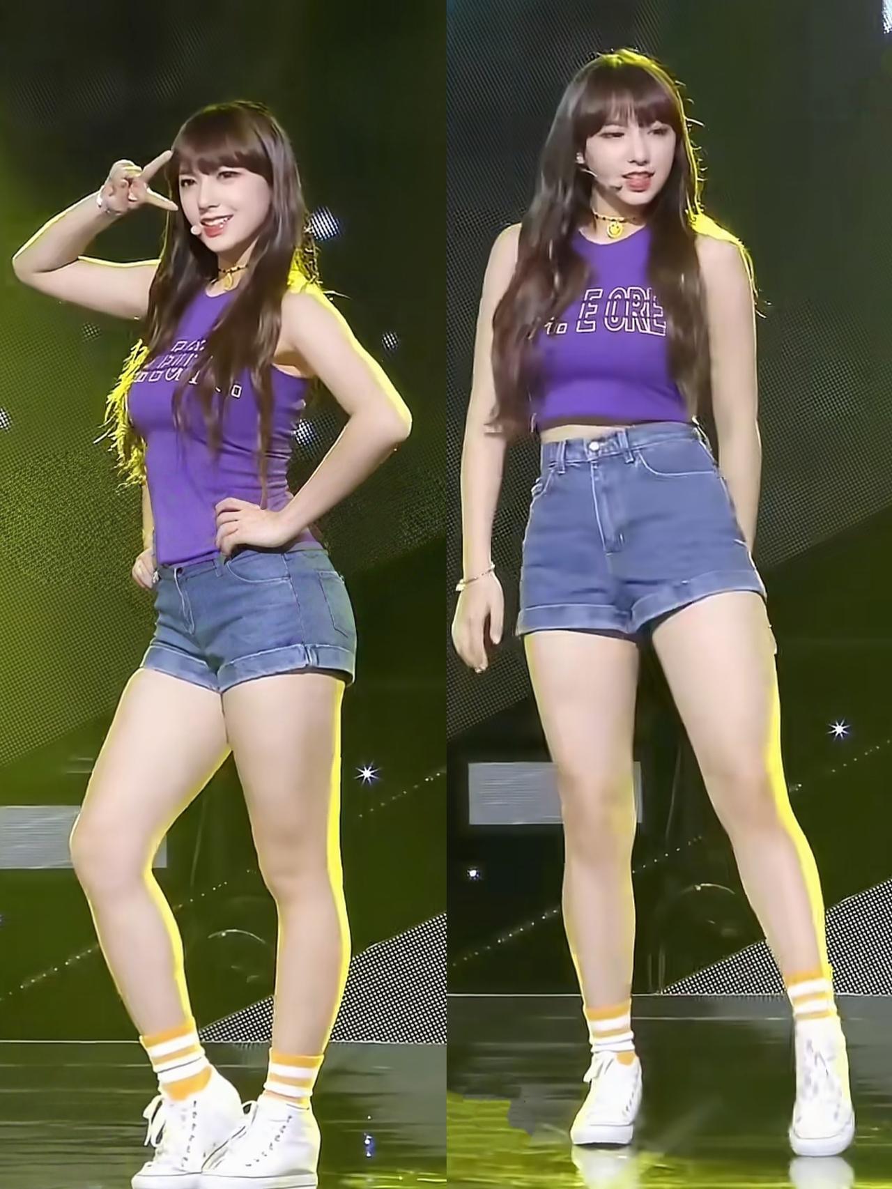 程潇在韩国的时候还是一双肉腿，回国这几年通过自己的努力，成功变成了酒杯腿。希望