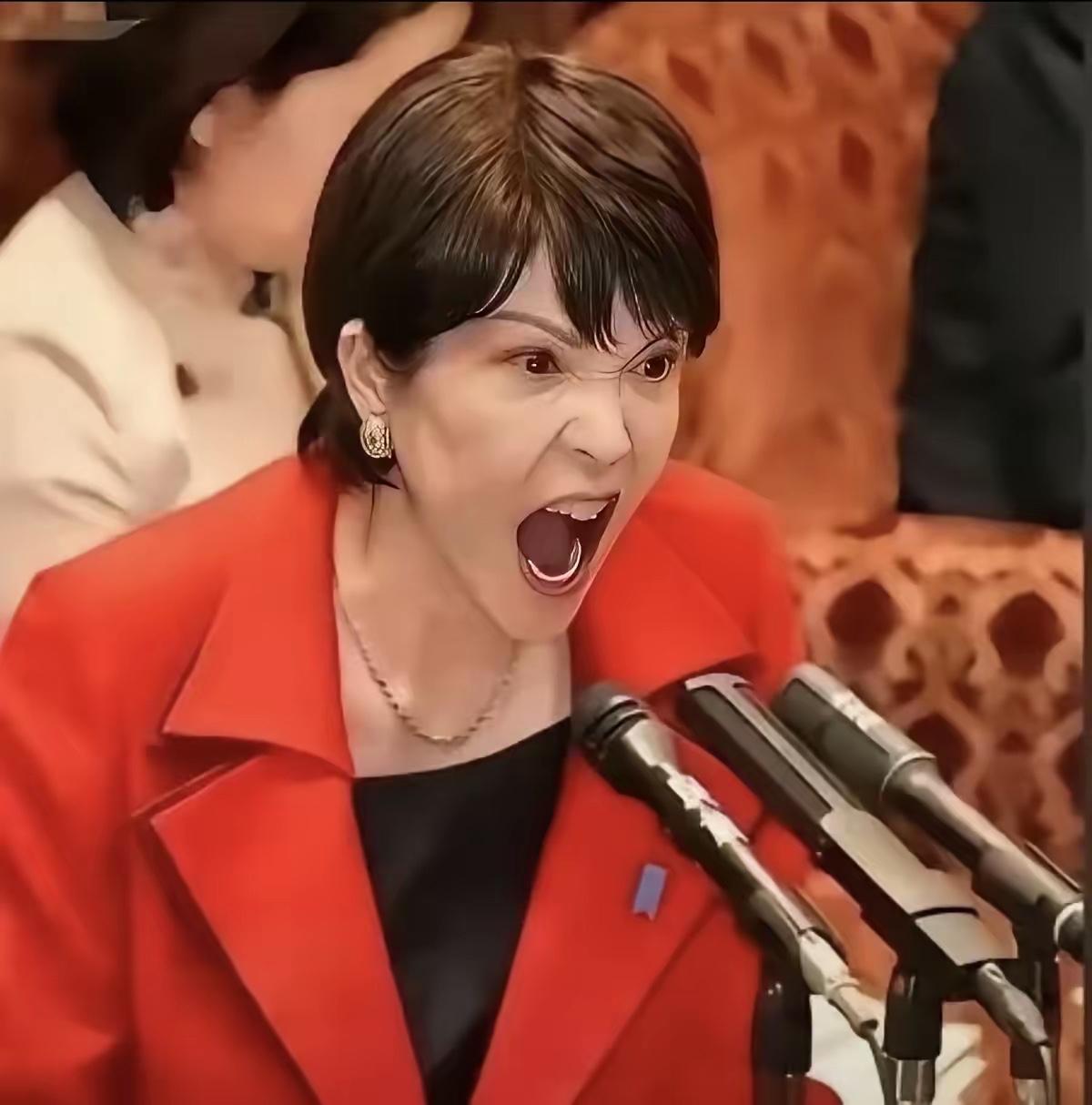 刚从日本回来的哥们儿撂下一句话，把我整笑了，又想想有点心酸——他说那边现在最慌的