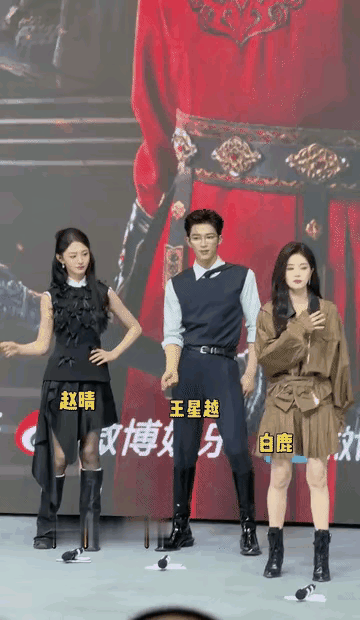 确定不是硬捧？为什么都说赵晴更胜一筹？于正多捧赵晴，大家是看在眼里的。不