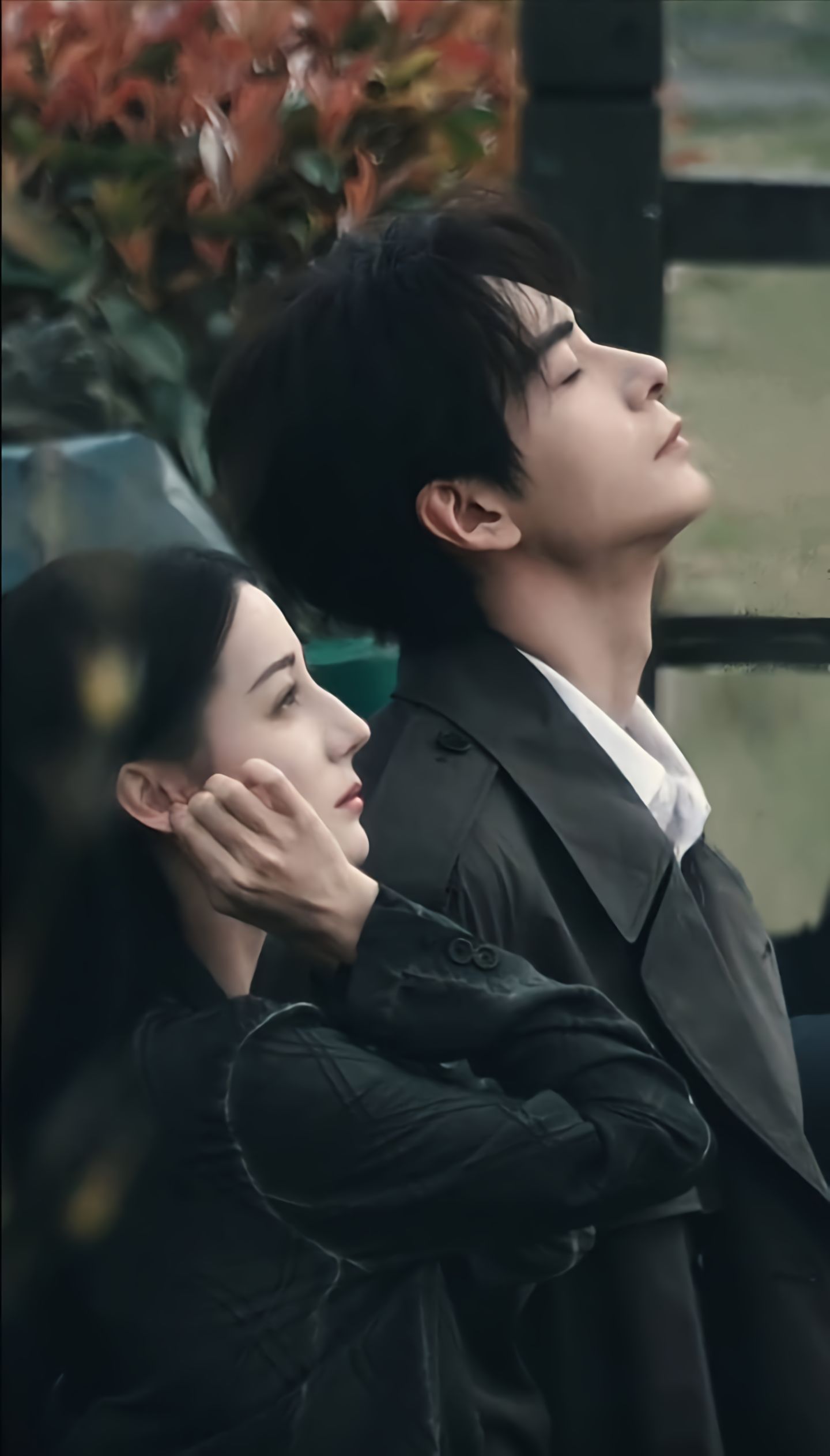 迪丽热巴陈星旭拍立得迪丽热巴陈星旭hi6合照迪丽热巴陈星旭拍立得，是聂九罗和炎