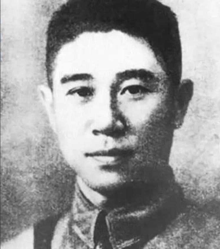 1941年，方天升任十八军军长，他为了控制部队心狠手辣，导致参谋长梅春华被枪决，