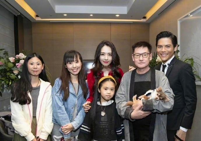 郭碧婷改了她家的基因啊！​​​​