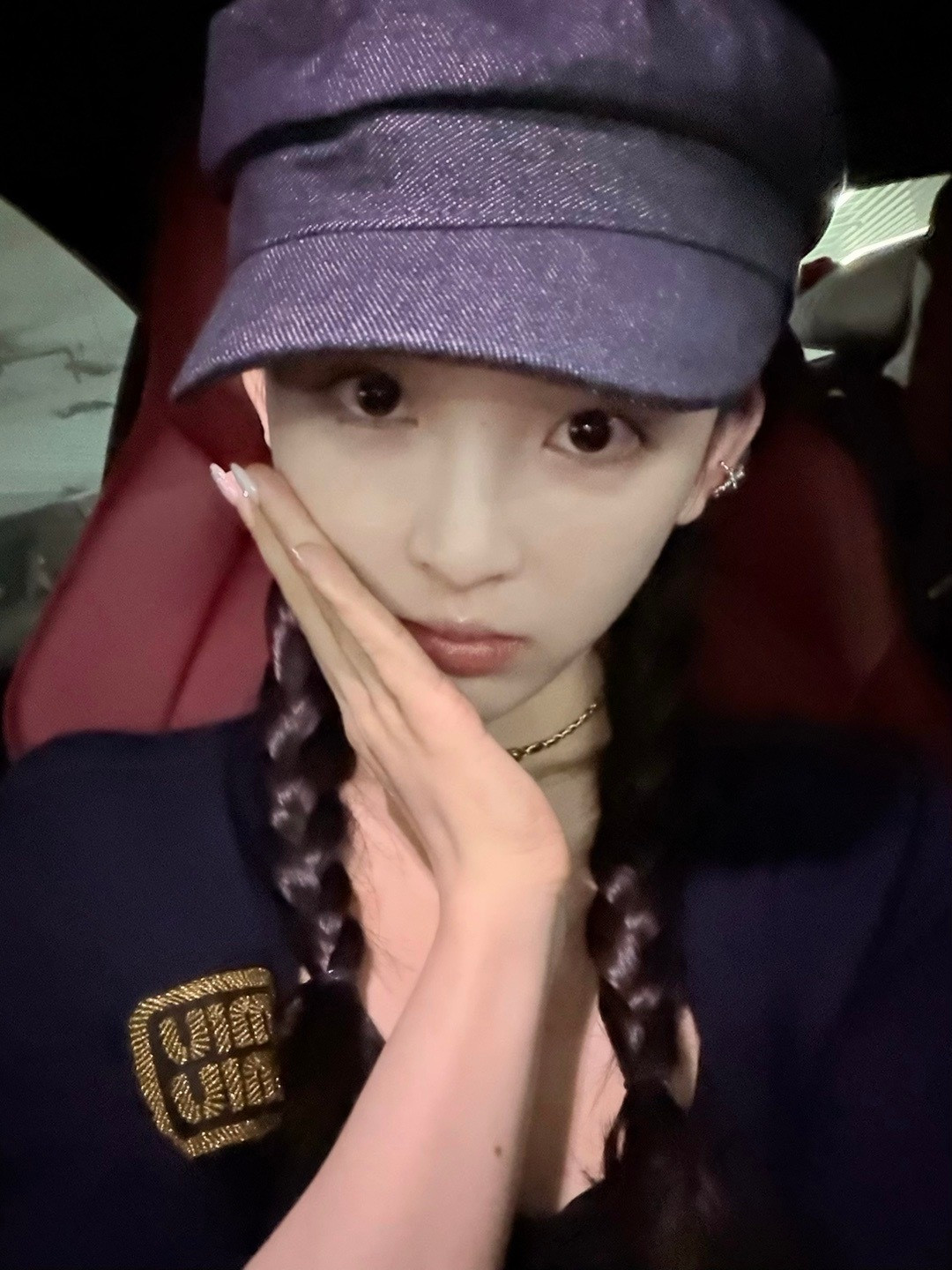 出门吃饭拍几十张发18张你们烦不烦