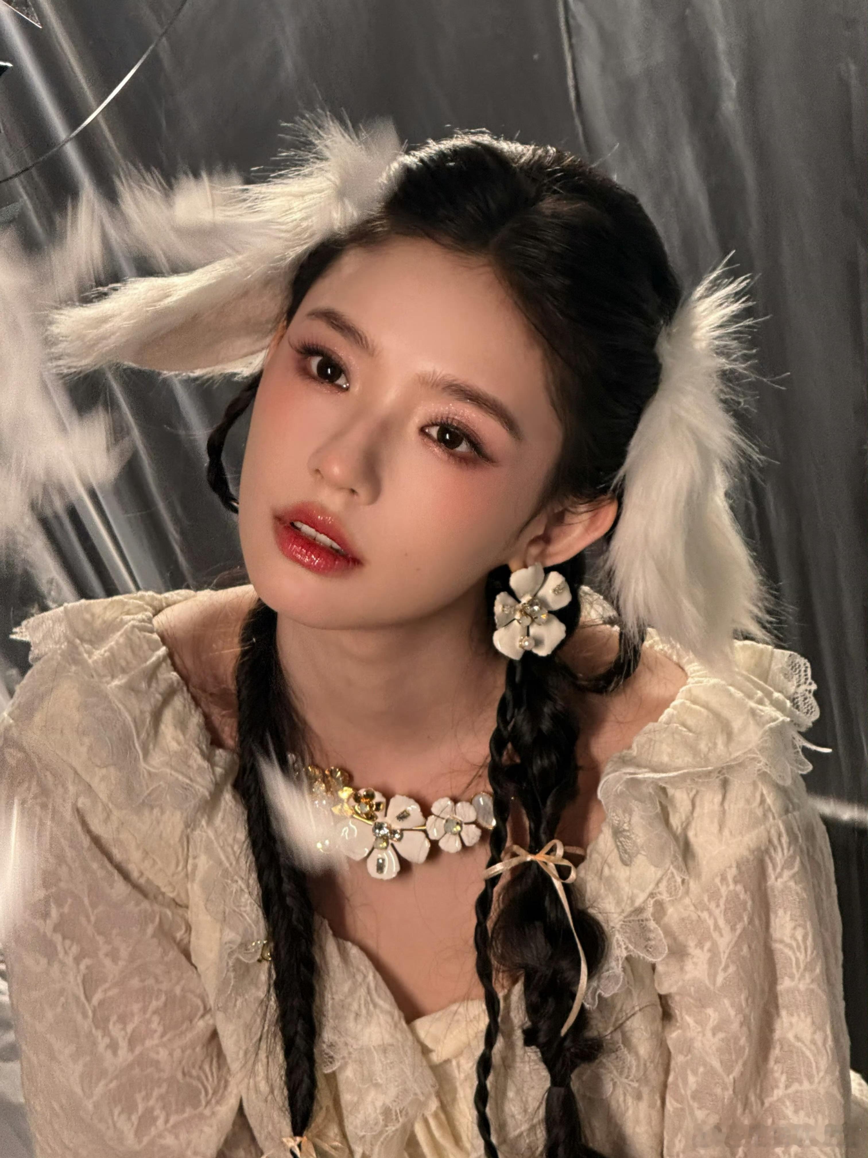 是风动更是对林允的心动是风动更是对林允的心动，浅浅的笑起来的时候，梨涡出现了，