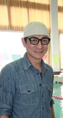 有一次，记者采访刘德华：“你最喜欢的运动员是谁？”很多人都以为他会说姚明、刘翔、
