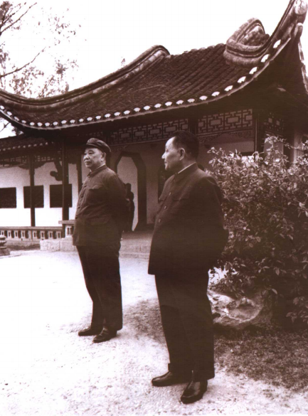 邓小平对身边的这位将军说，你是有棱角的，有硬角，要继续保持，这是毛主席提倡的，同