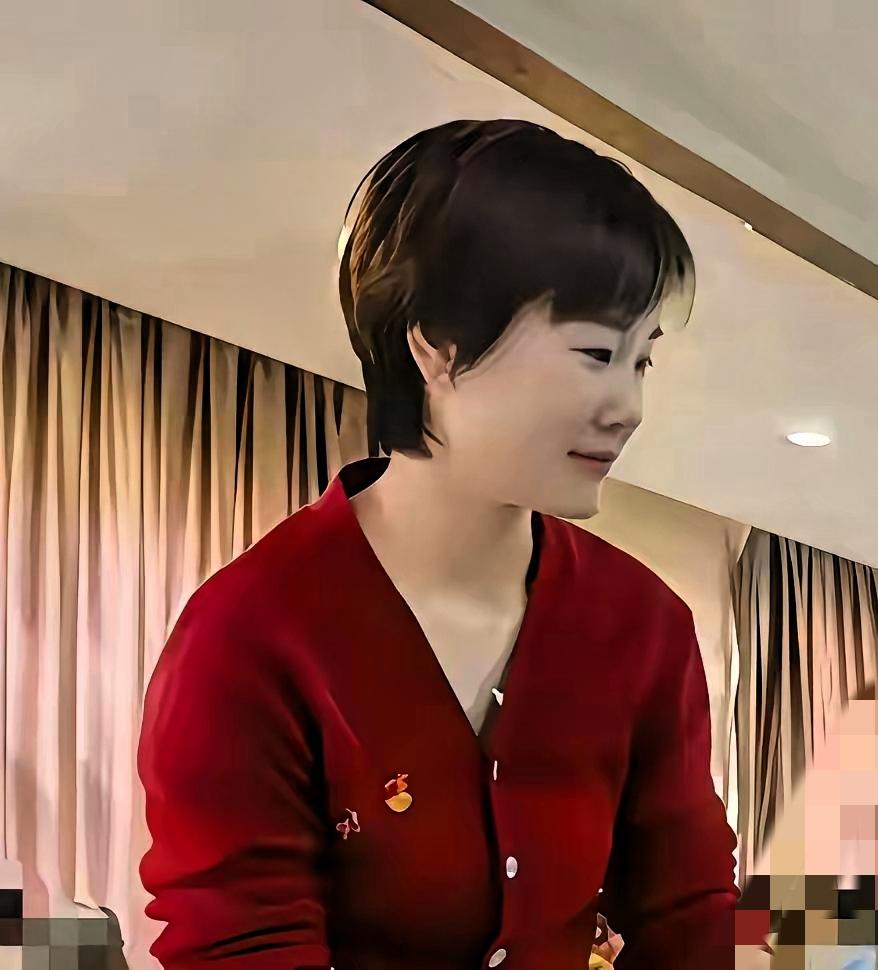 彭护士原谅“秀肌肉”院长老公？这胸怀真不是一般人能有！全国网友都盯着那17