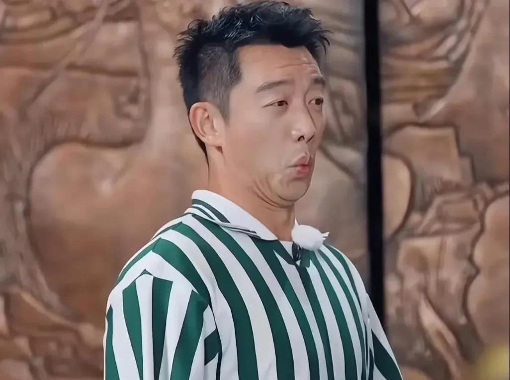 如果说周深被郭艾伦拖拽看得人揪心，那么郑恺抱摔郭艾伦并怒撕其名牌真的看得人大