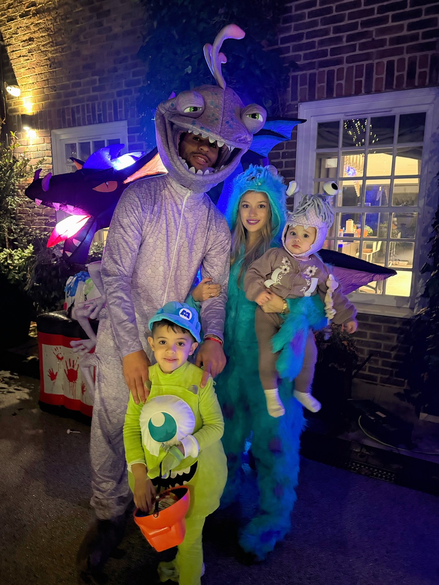 罗梅罗一家过万圣节～文案：🎃😍😃🫶阿根廷球迷俱乐部​​​