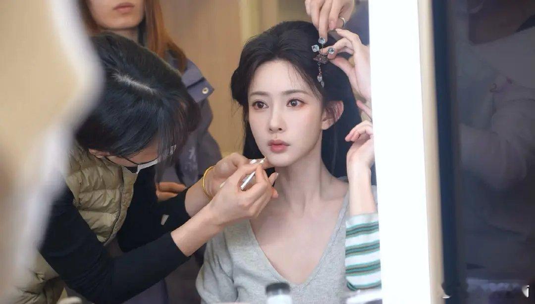 孟子义的嘴是do过了吗怎么全程在撅着