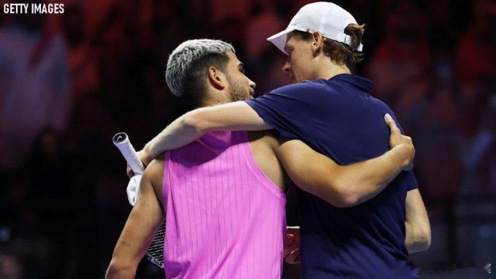 【名宿：阿卡必须小心除非他保持专注否则再也无法战胜辛纳辛纳很少被爆冷】帕纳