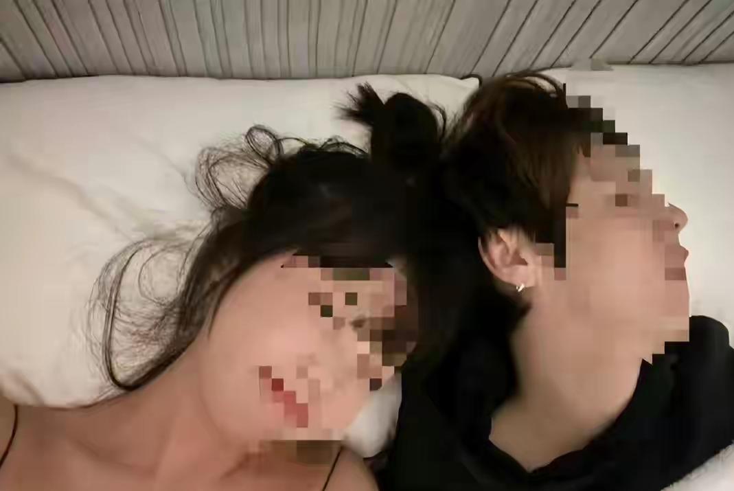 这是受到什么刺激了吧？要不然也不会深夜发文乱咬。想出名想疯了？网红司晓迪深夜