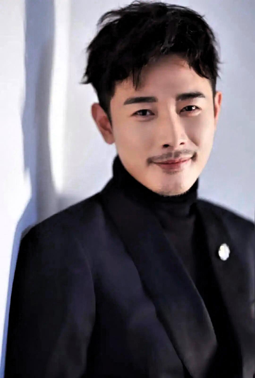 唐嫣罗晋被传“分居离婚”？工作室直接发声明硬刚！谁说同框少就是感情凉？罗