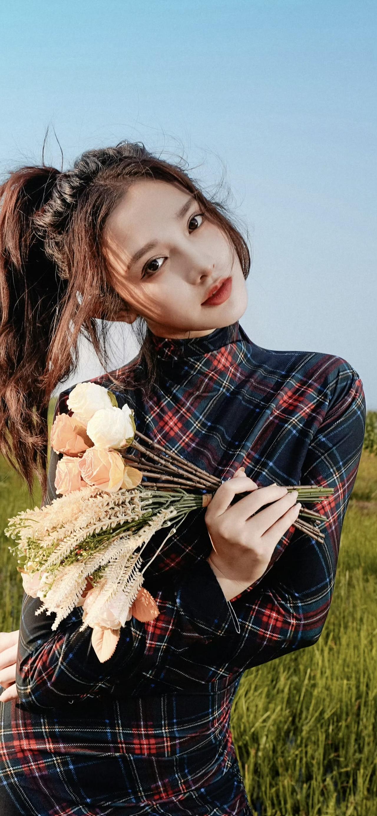 美女壁纸-第5756期-彭小苒