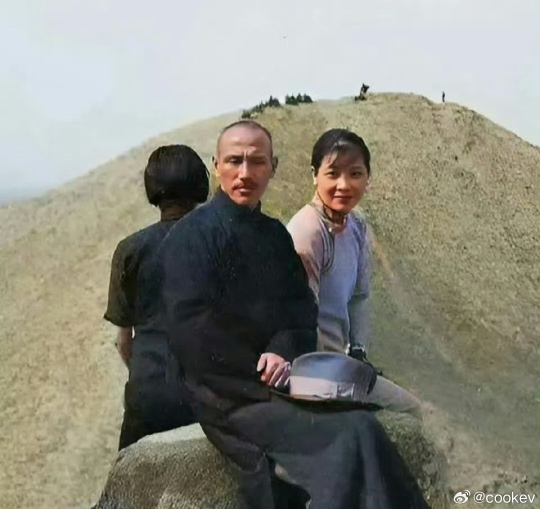 “历史上真实的宋美玲，大家觉得她美吗？”