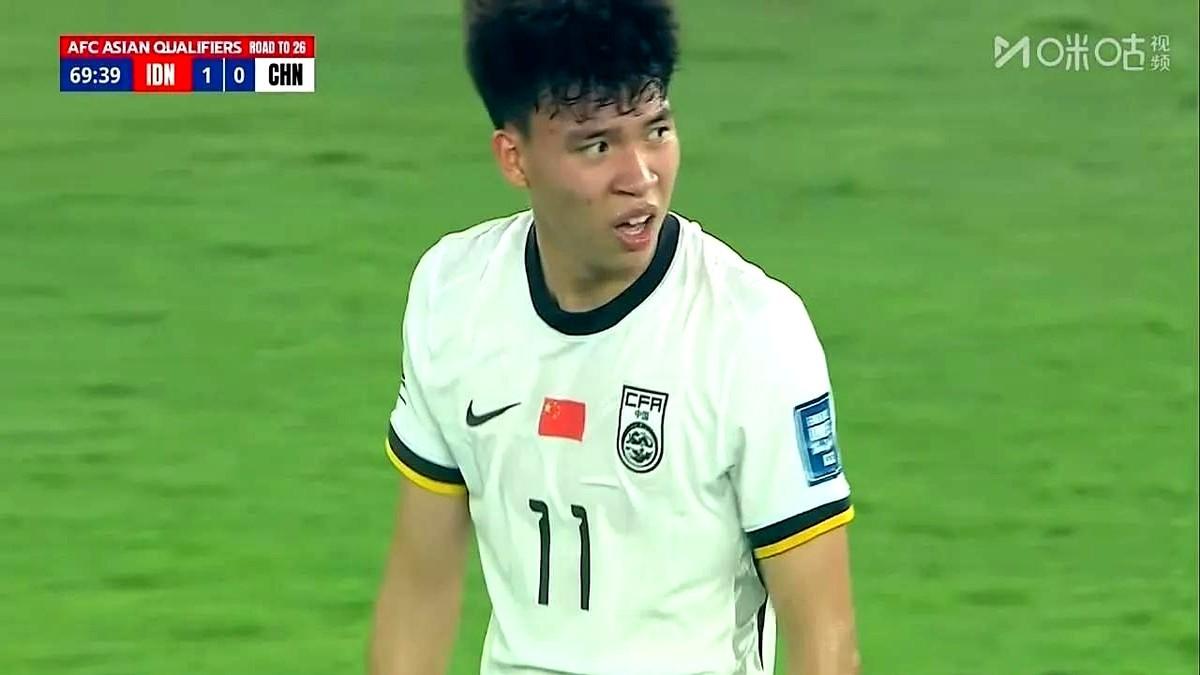 中国男足败走雅加达本来以为能拼一把的比赛，结果愣是让人看得憋屈。主教练全