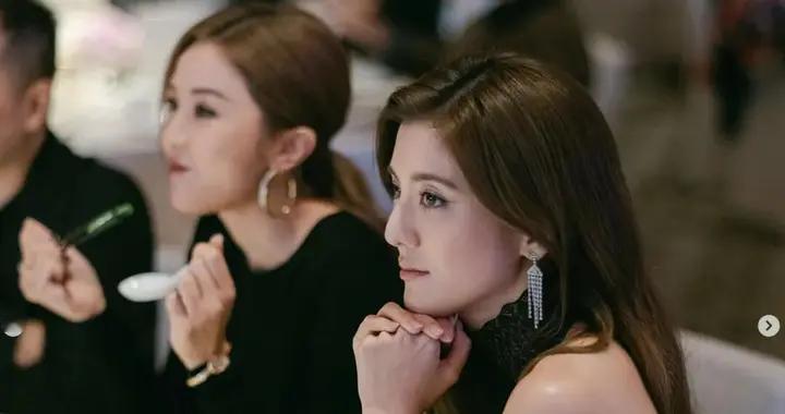 吴千语南极跳海表情失控!单场直播带货狂销1.5亿