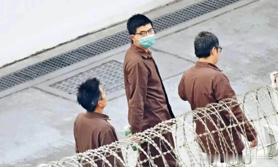 黎智英后！黄之锋认罪，本人害怕到多次深呼吸，，律师求情：希望判四年半9月2