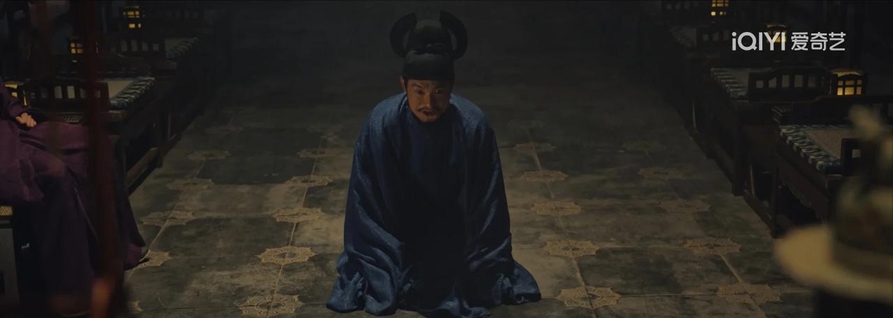 别再把程昭悦当小人了。他不是攀附六郎的藤蔓，他是要绞杀整片森林的绞杀榕。表面