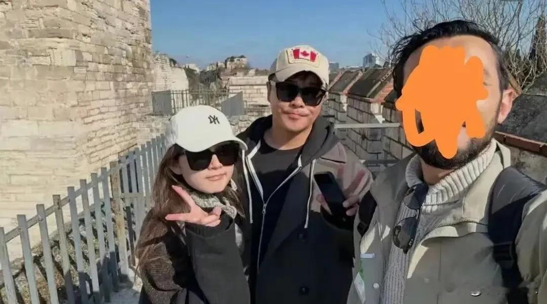 7月7日，陈思诚和小女友阮巨突然冲上热搜！起因是有网友曝光了一组土耳其街头的偶