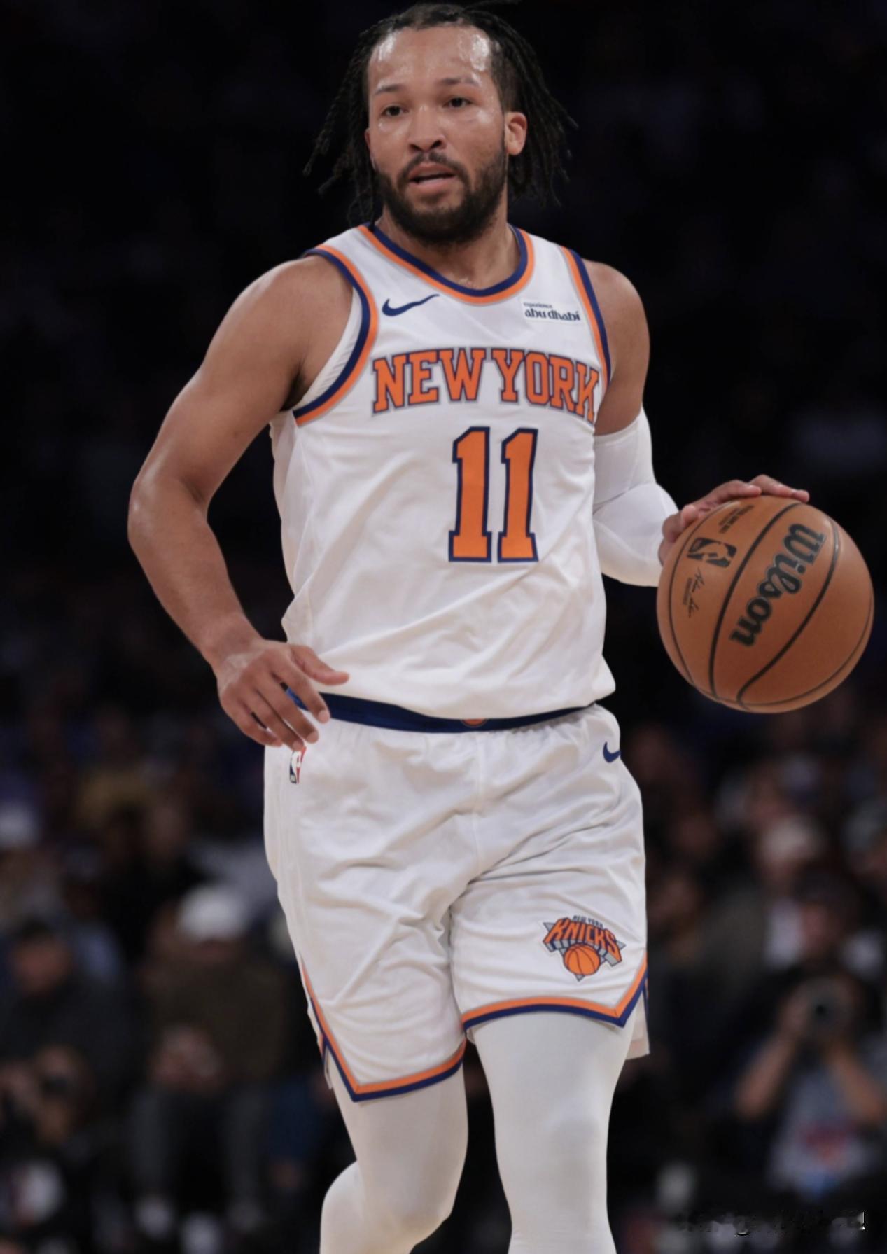 下赛季NBA东部五大中锋！大家更看好谁？1. 唐斯（尼克斯）进攻手段完备，