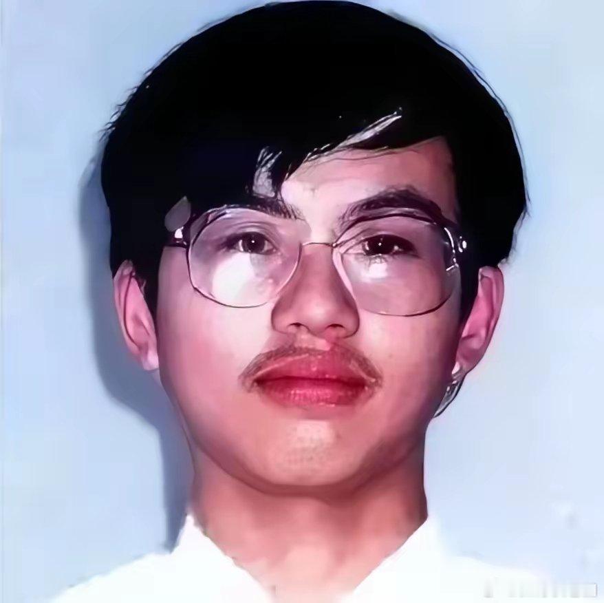 谁能想到，一个全省顶尖的理科状元，一个被全县捧在手心的天才少年，竟会在南京大学的