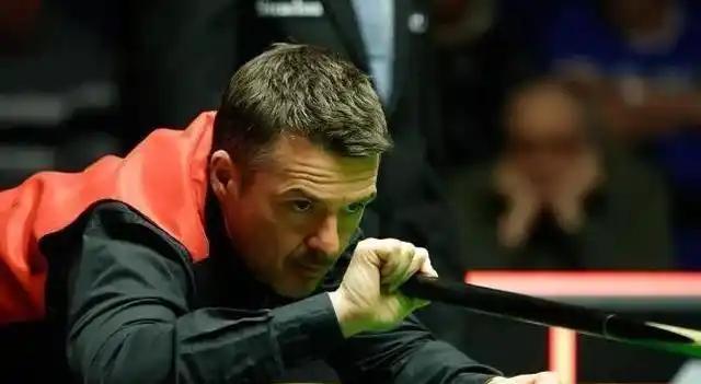 北京时间4月15日消息，2026年斯诺克世锦赛资格赛第四轮继续进行，中国选手周跃