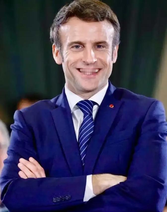 法国消息4月9日，马克龙在社交媒体发文，他给伊朗总统、美国总统都打了电话，核